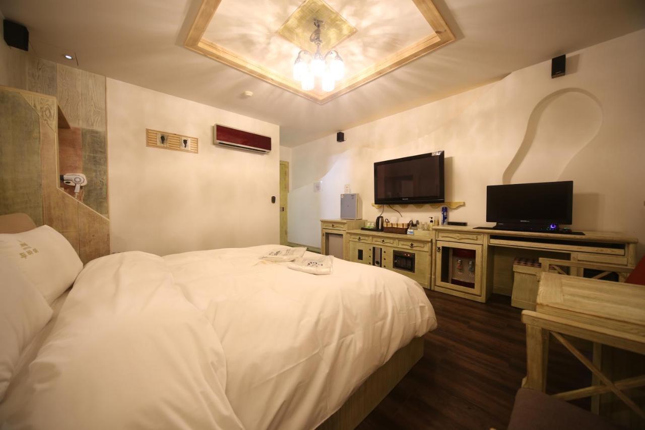 דאג'און Dubai Hotel מראה חיצוני תמונה