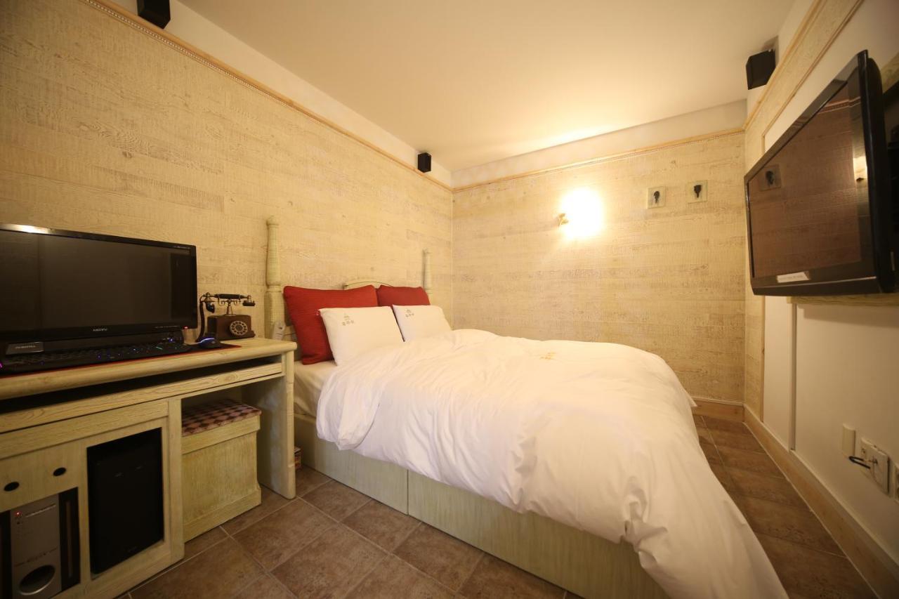 דאג'און Dubai Hotel מראה חיצוני תמונה